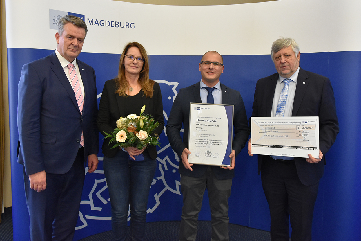 Hk Magdeburg Verleiht Forschungspreis Industrie Und